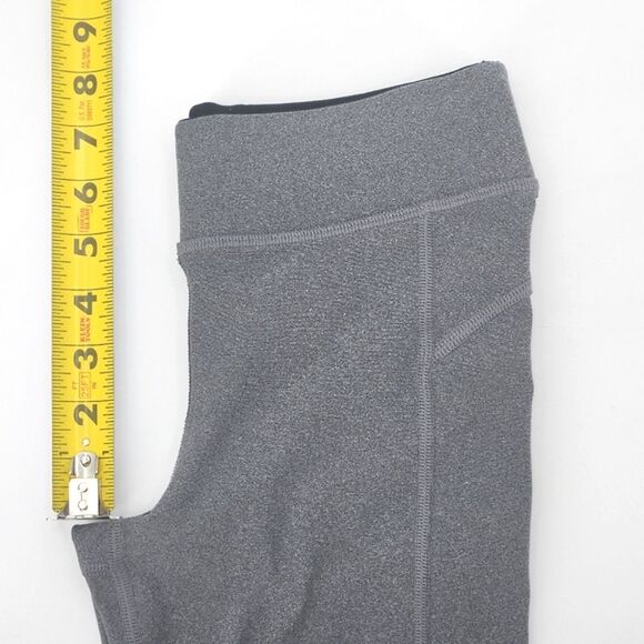 Under Armor Compression Heat Gear Leggings Extra Small XS Gray Athletic Pull On - Picture 7 of 7